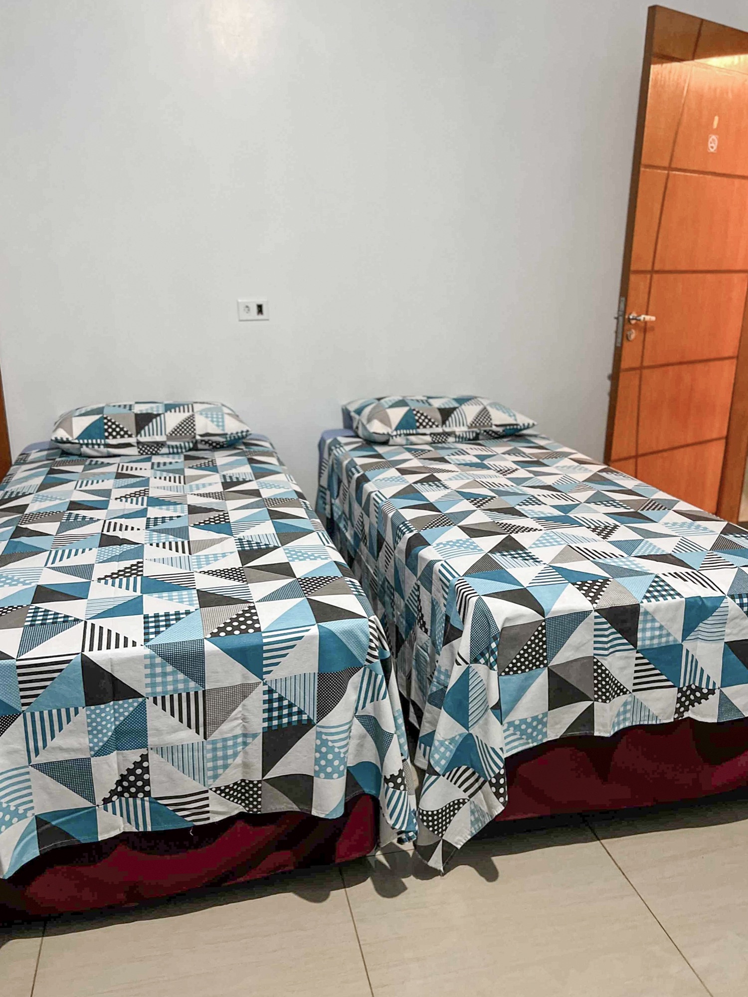 Quarto com duas camas